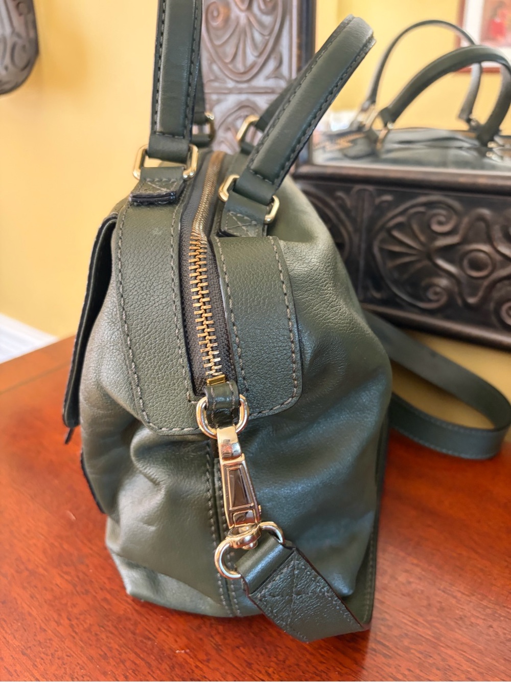 Kate Spade Southport Avenue Green Leather Satchel Crossbody - Picture 3 of 11